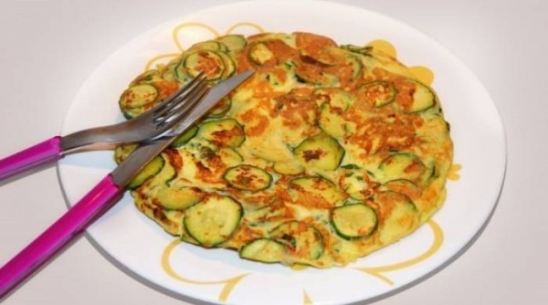 
Омлет на сковороде с сыром &mdash; 5 рецептов с овощами	