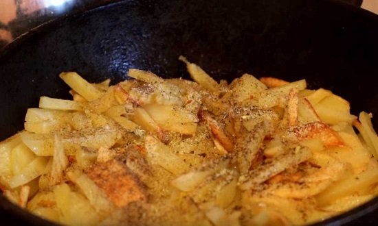 Рецепты жареной картошки с грибами на сковороде с фотографиями Рецепты жареной картошки с грибами на сковороде с фотографиями