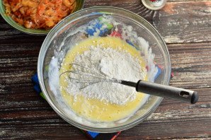Пирог с капустой и морковью