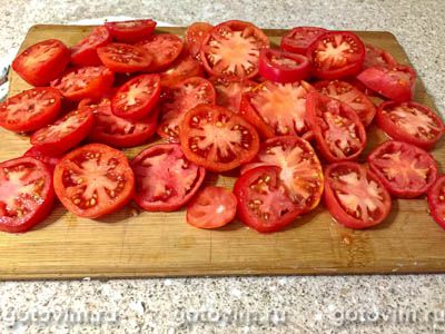 Тушеная щука с помидорами и луком Тушеная щука с помидорами и луком