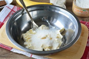 Песочное печенье с бананом и шоколадом