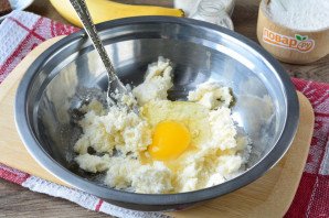 Песочное печенье с бананом и шоколадом