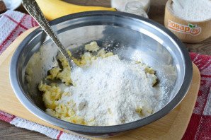 Песочное печенье с бананом и шоколадом