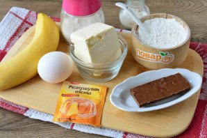 Песочное печенье с бананом и шоколадом