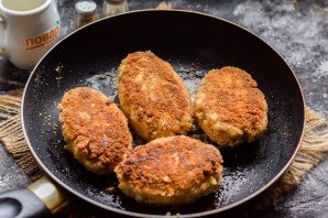 Рыбные котлеты с цветной капустой