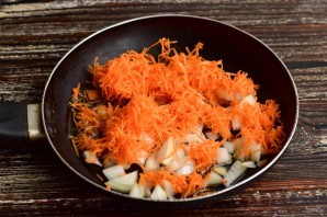 Суп с мясом и зеленым горошком Суп с мясом и зеленым горошком