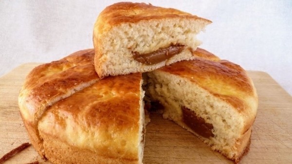 Ленивый пирог со сгущенкой