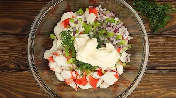 Крабовые салаты — очень вкусные и простые по классическим рецептам
Крабовые салаты — очень вкусные и простые по классическим рецептам