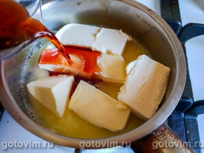 Бисквит на вине с шоколадной глазурью