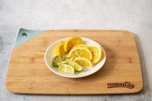 Чай с чабрецом и мятой Чай с чабрецом и мятой