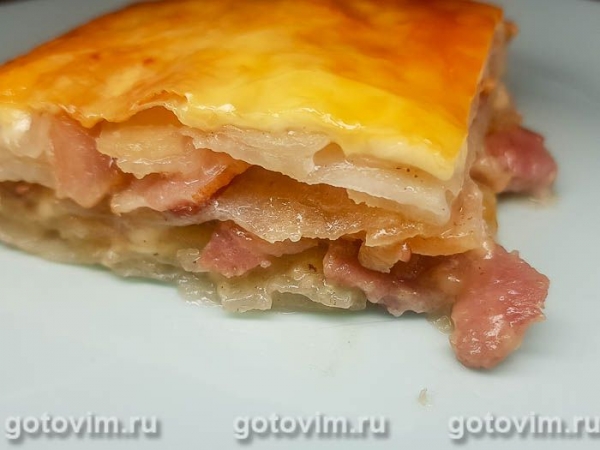 Гратен из картофеля с беконом и сыром