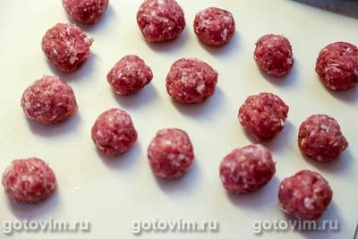 Грибные щи с фрикадельками Грибные щи с фрикадельками