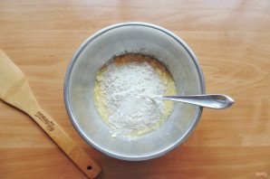 Киш с грибами и шпинатом