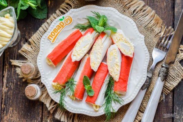 Крабовые палочки с начинкой