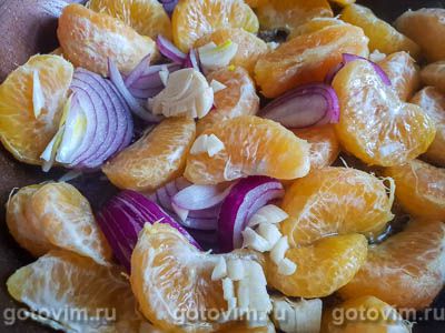 Куриная печень с мандаринами