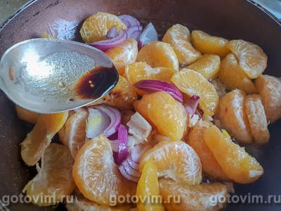 Куриная печень с мандаринами