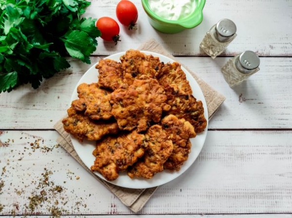 Куриные оладьи с грибами Куриные оладьи с грибами