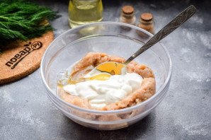 Куриные оладьи со сметаной