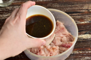 Маринованная скумбрия в соевом соусе Маринованная скумбрия в соевом соусе