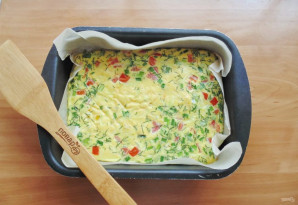 Рулет из омлета с овощами