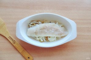 Рыба запеченная с оливками