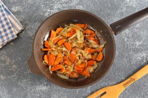 Судак на овощной подушке