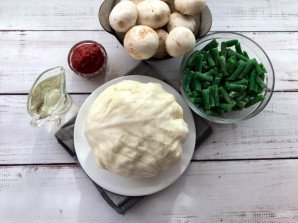 Тушеная капуста с грибами и фасолью