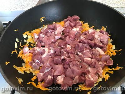 Жареные макароны с мясом